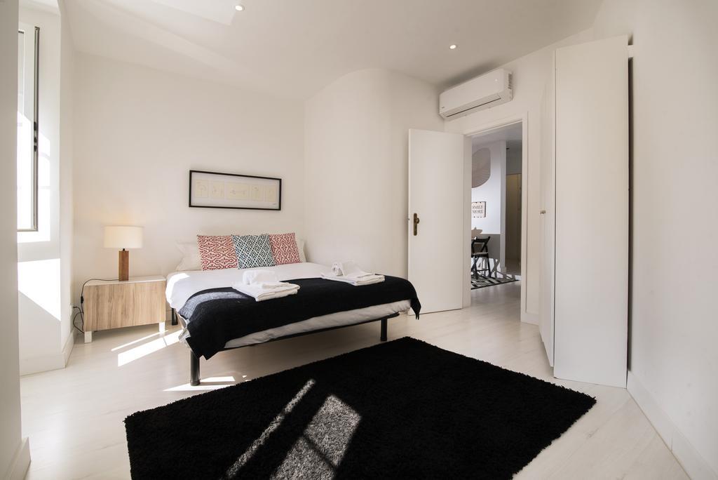 Charming Alegria By Homing *